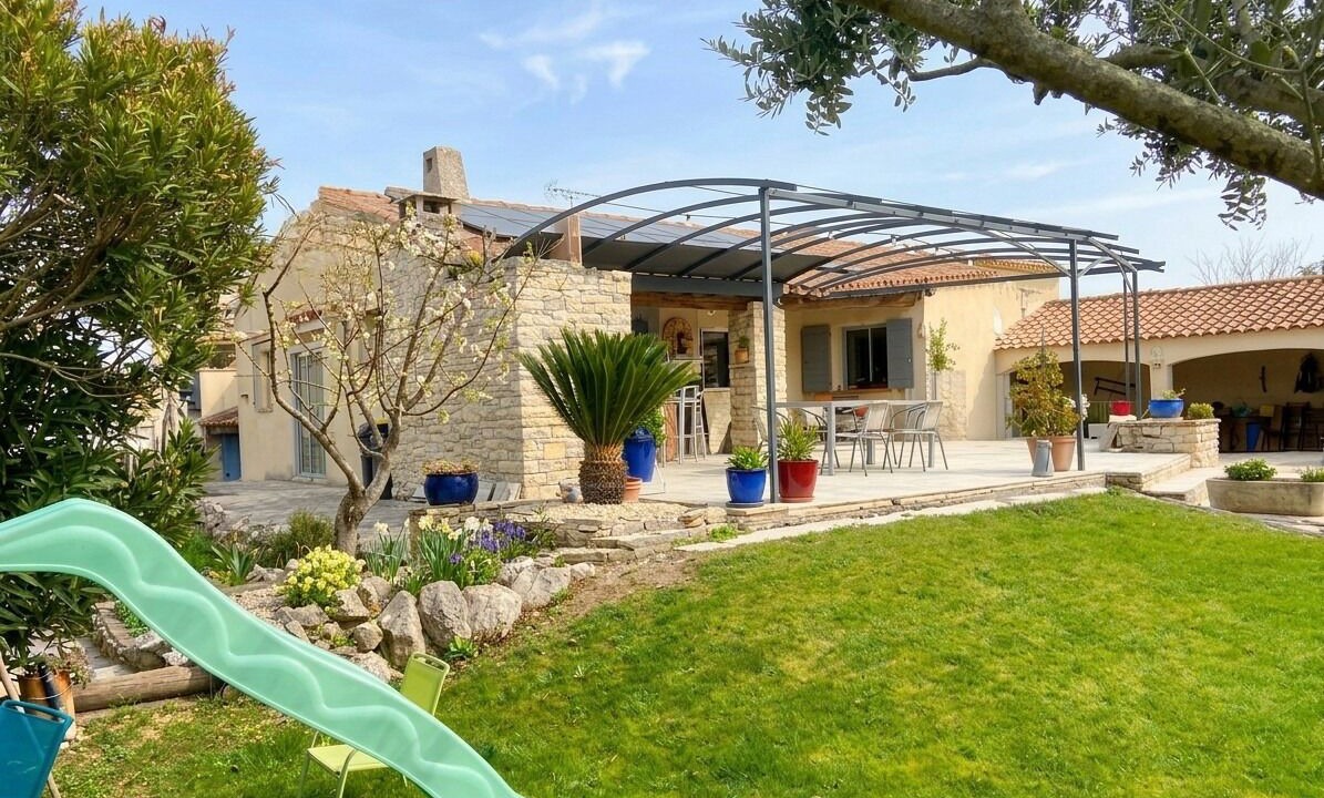 Photo of Patio Balcony in Tavel