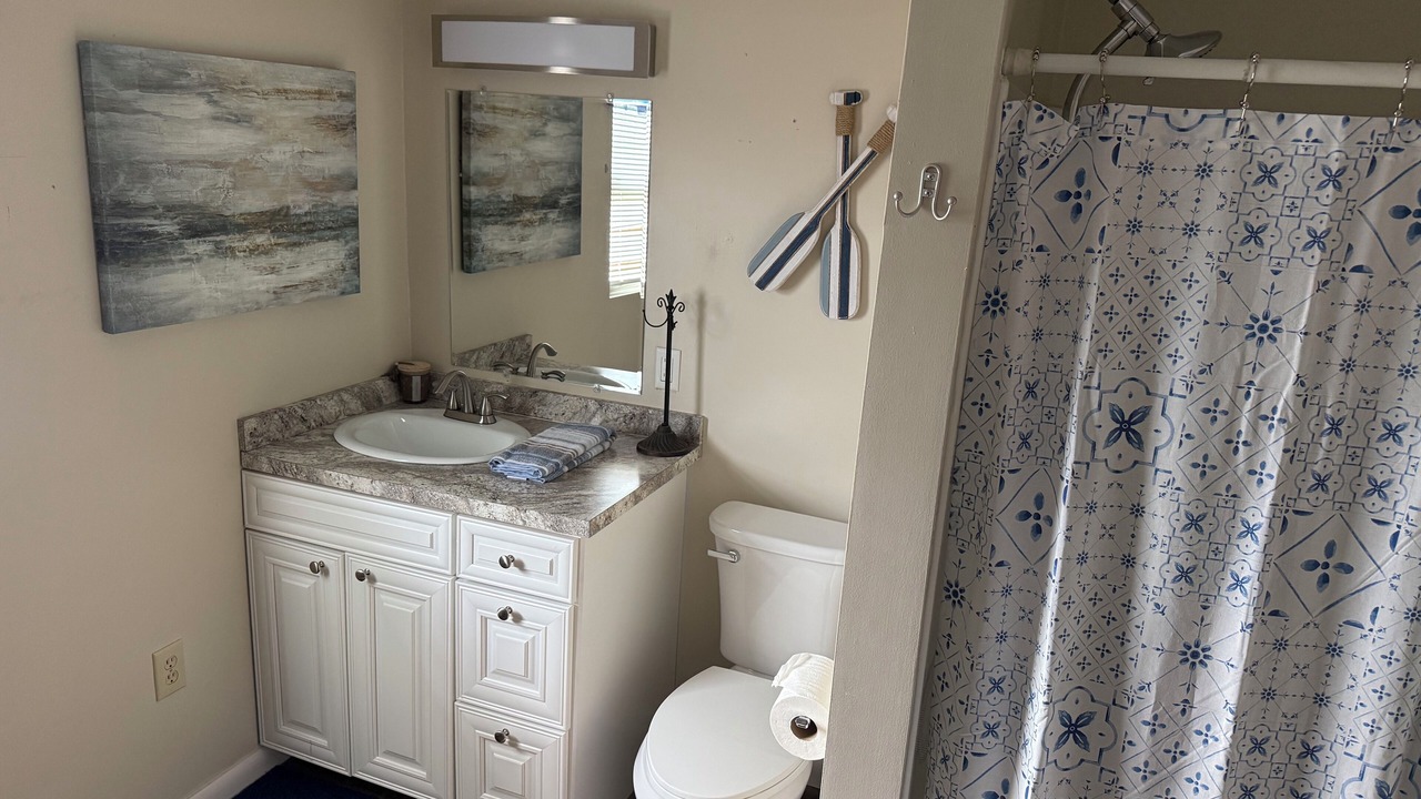 Photo of Bathroom in Tavares