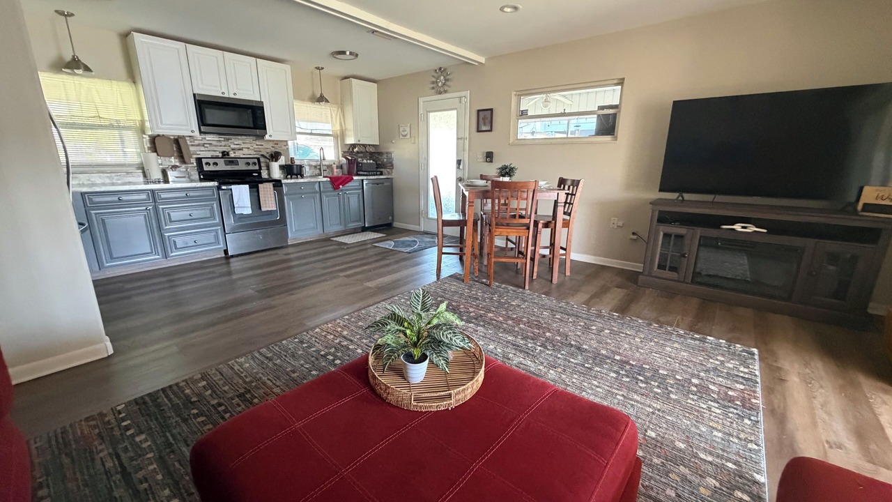 Photo of Livingroom in Tavares
