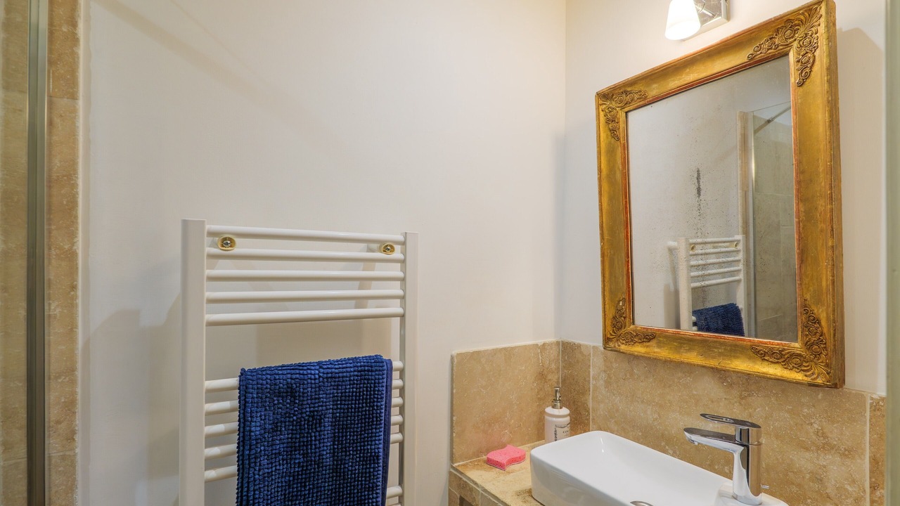 Photo of Bathroom in Les Vans