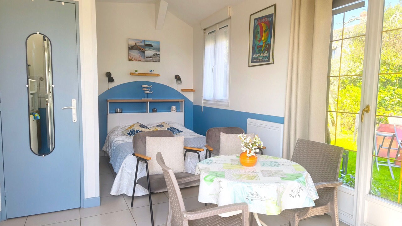 Photo of Bedroom in Saint-Leonard