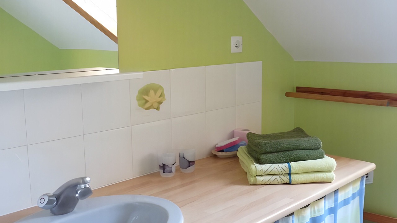 Photo of Bathroom in Saint-Leonard