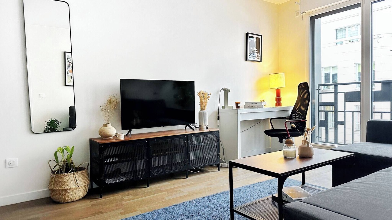 Photo of Livingroom in Levallois-Perret