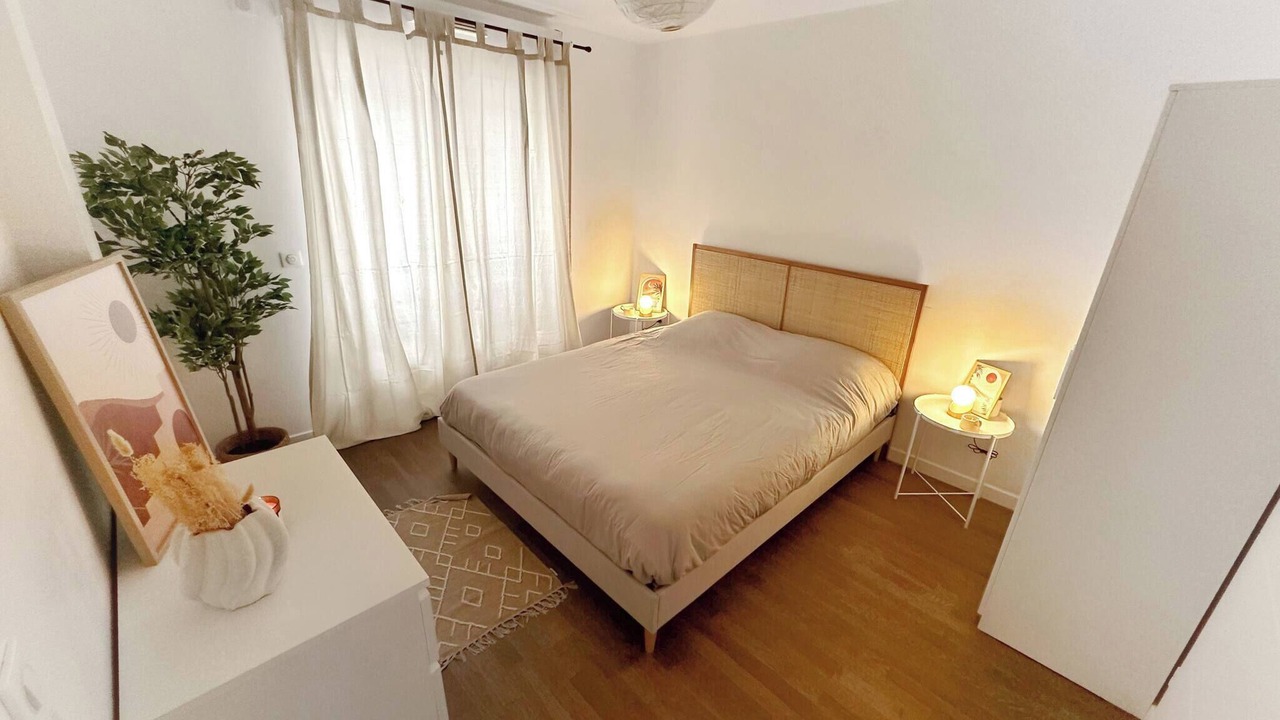 Photo of Bedroom in Levallois-Perret