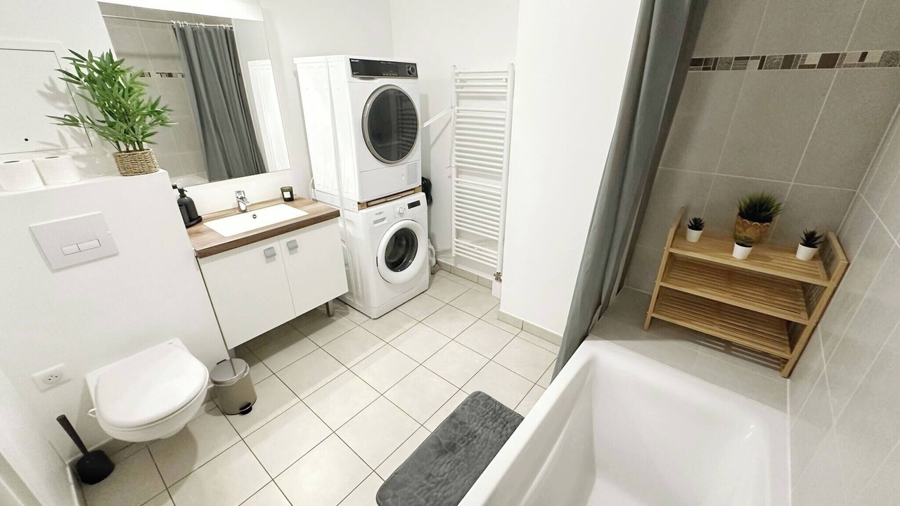 Photo of Bathroom in Levallois-Perret
