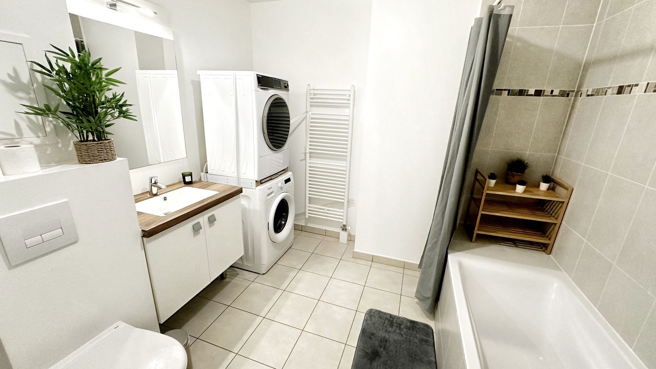 Photo of Bathroom in Levallois-Perret