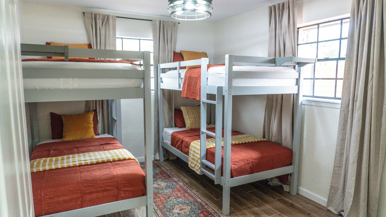 Photo of Bedroom in Clinton