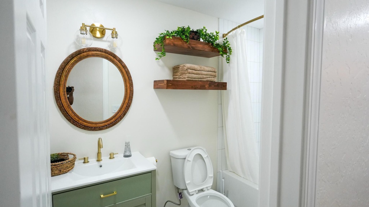 Photo of Bathroom in Clinton
