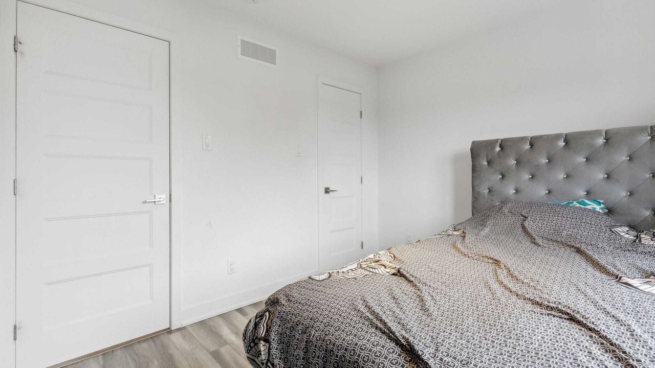 Photo of Bedroom in Plateau