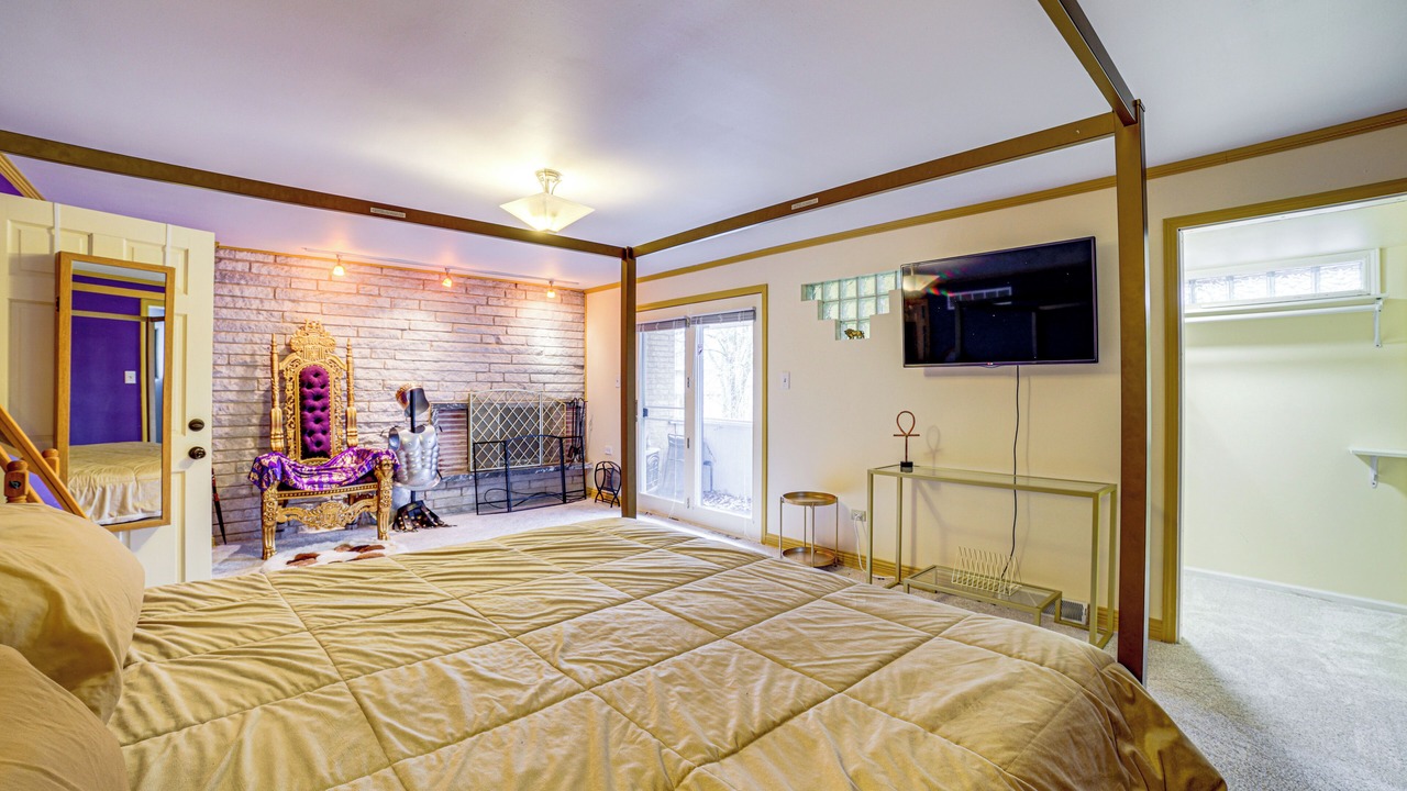 Photo of Bedroom in Olympia Fields