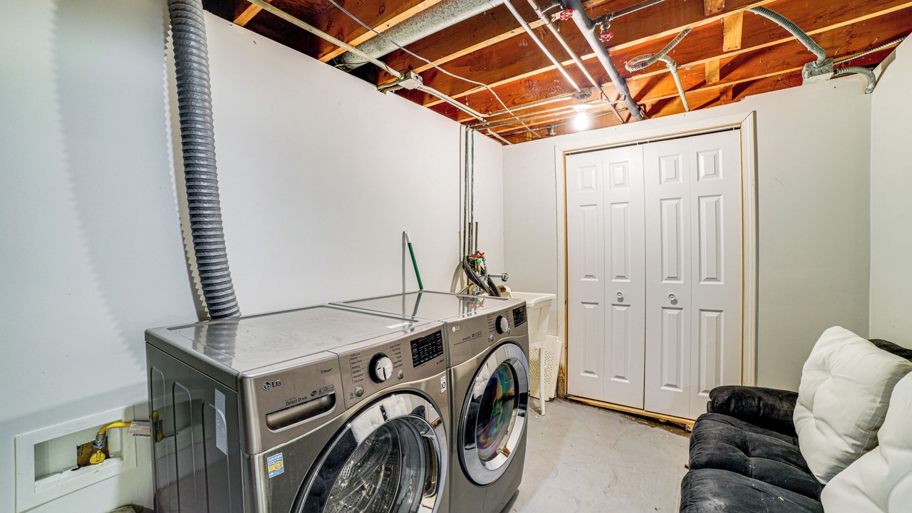 Photo of Bedroom in Olympia Fields