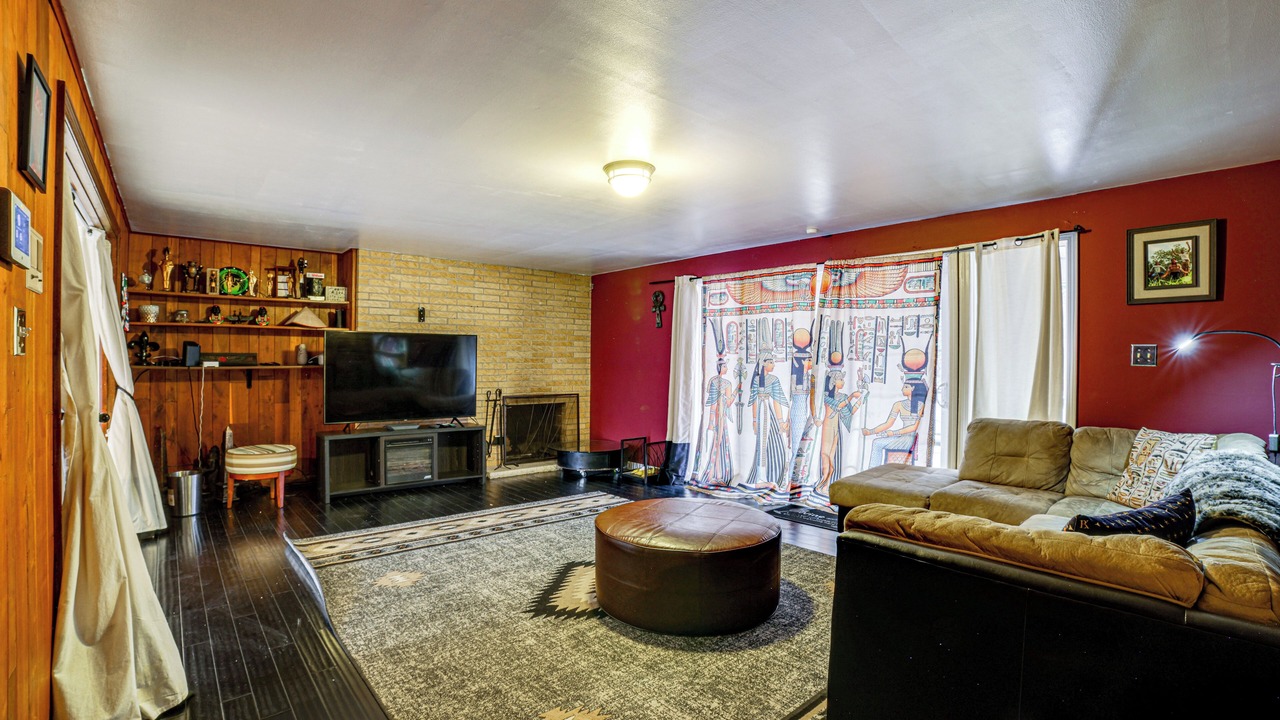 Photo of Bedroom in Olympia Fields
