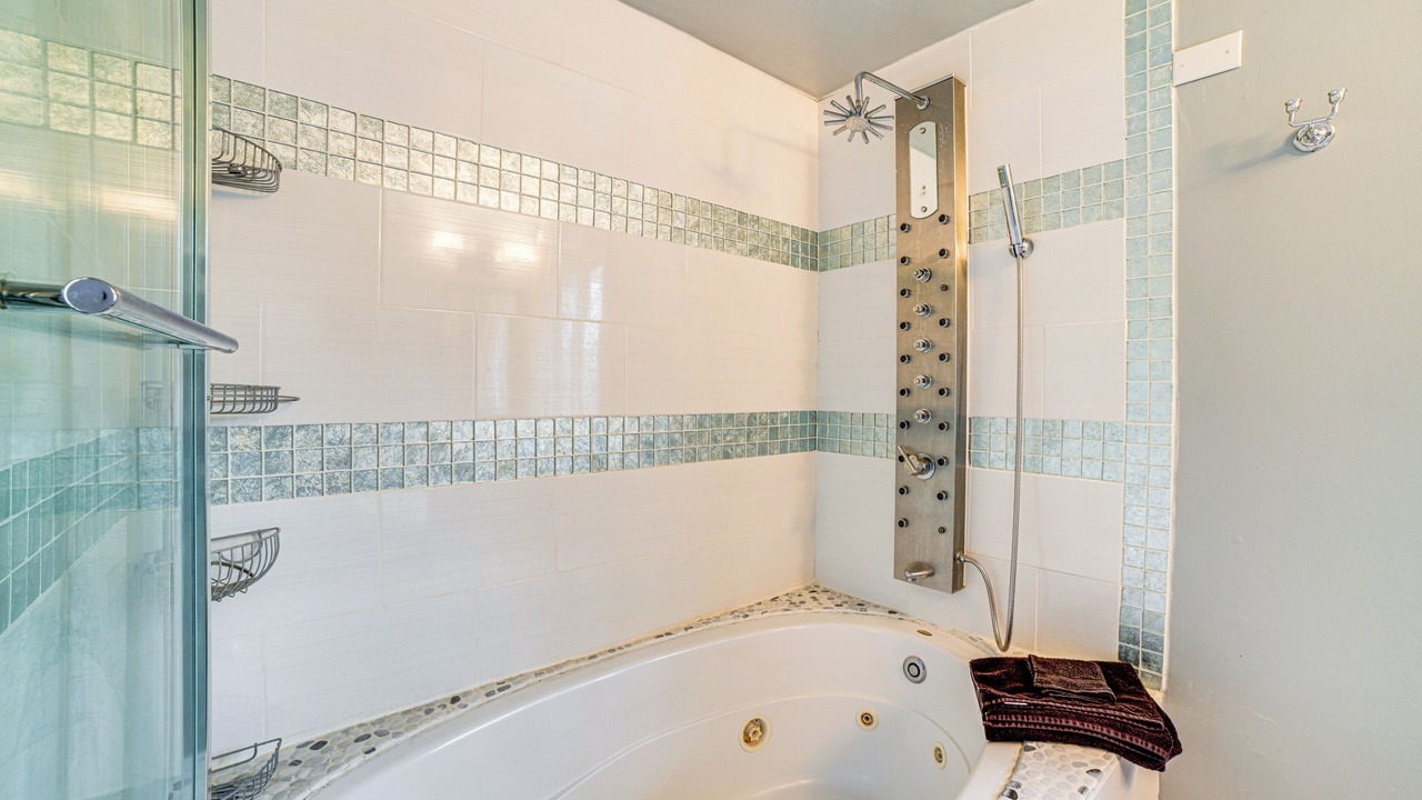 Photo of Bathroom in Olympia Fields