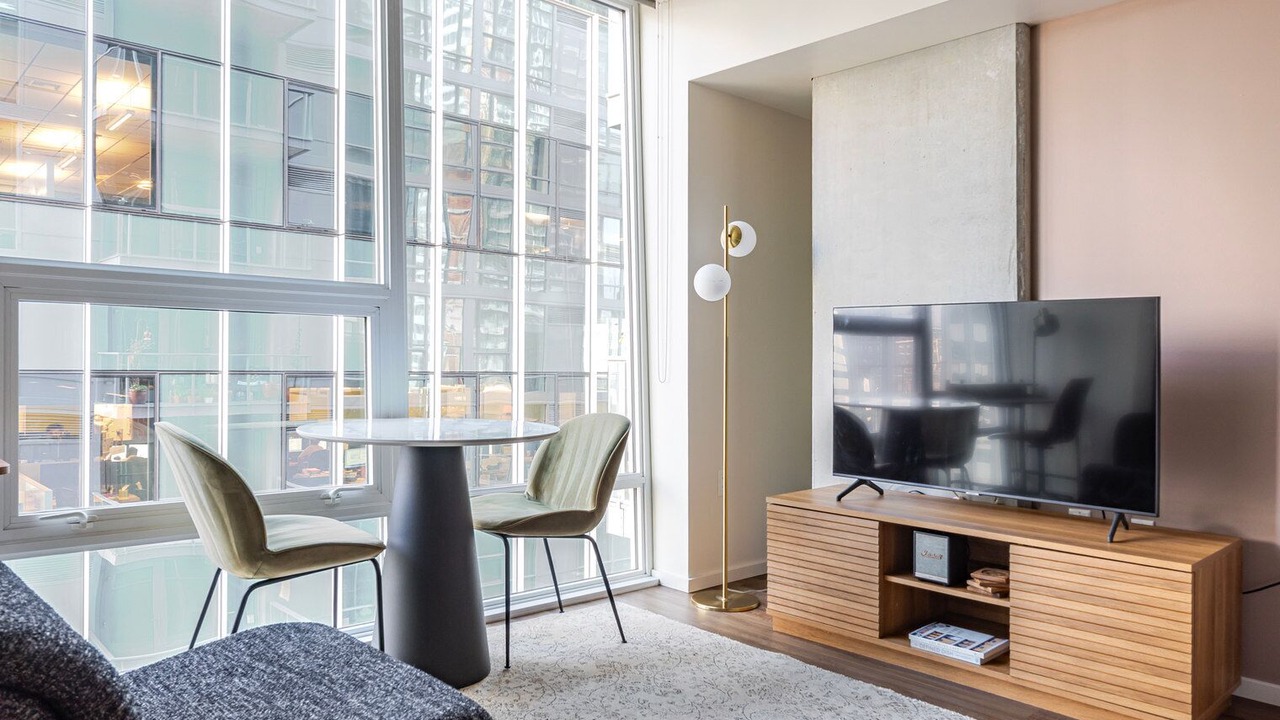 Photo of Livingroom in Belltown