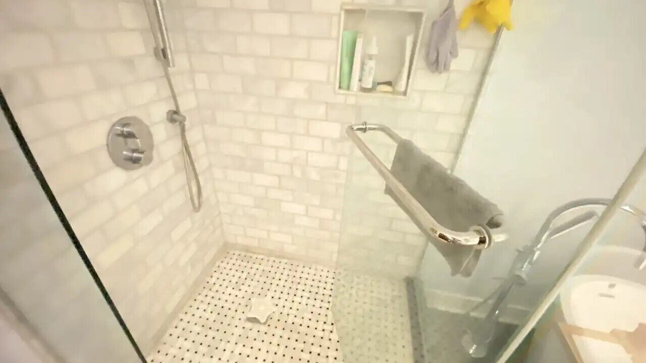 Photo of Bathroom in De Lorimier