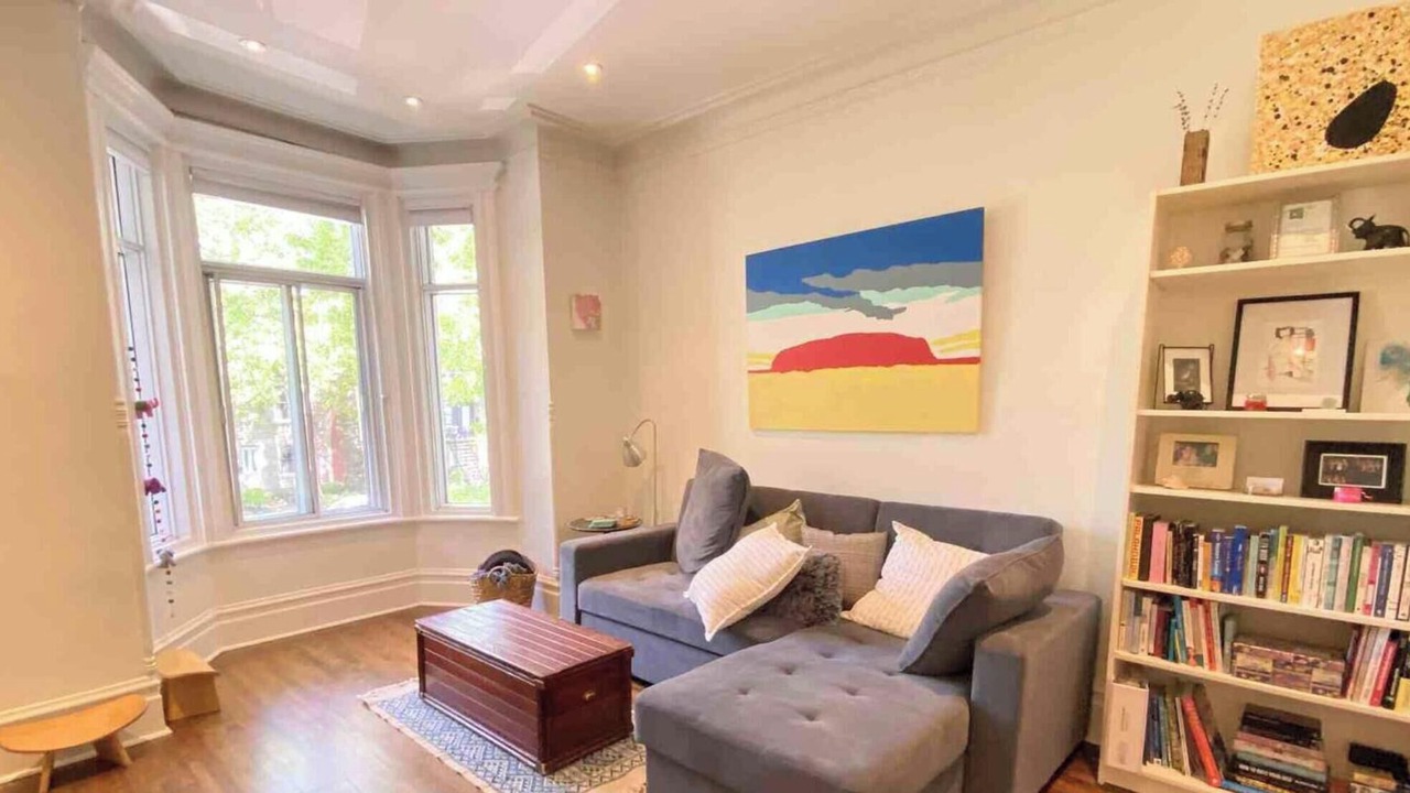 Photo of Livingroom in De Lorimier