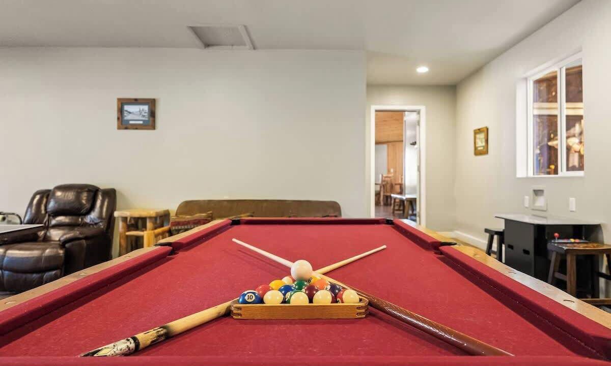 Photo of Bedroom in Summit Estates
