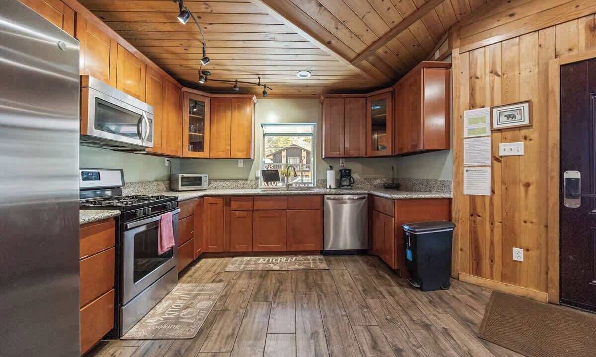 Photo of Kitchen in Summit Estates
