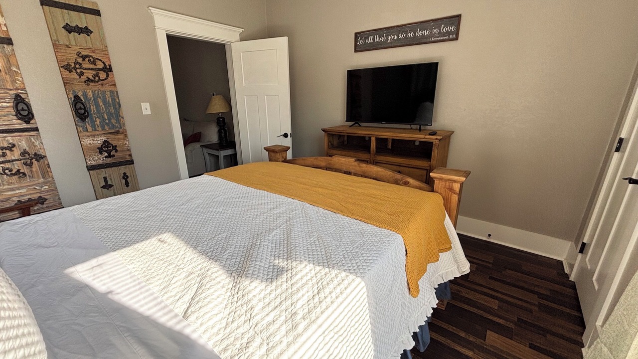 Photo of Bedroom in Mineral Wells