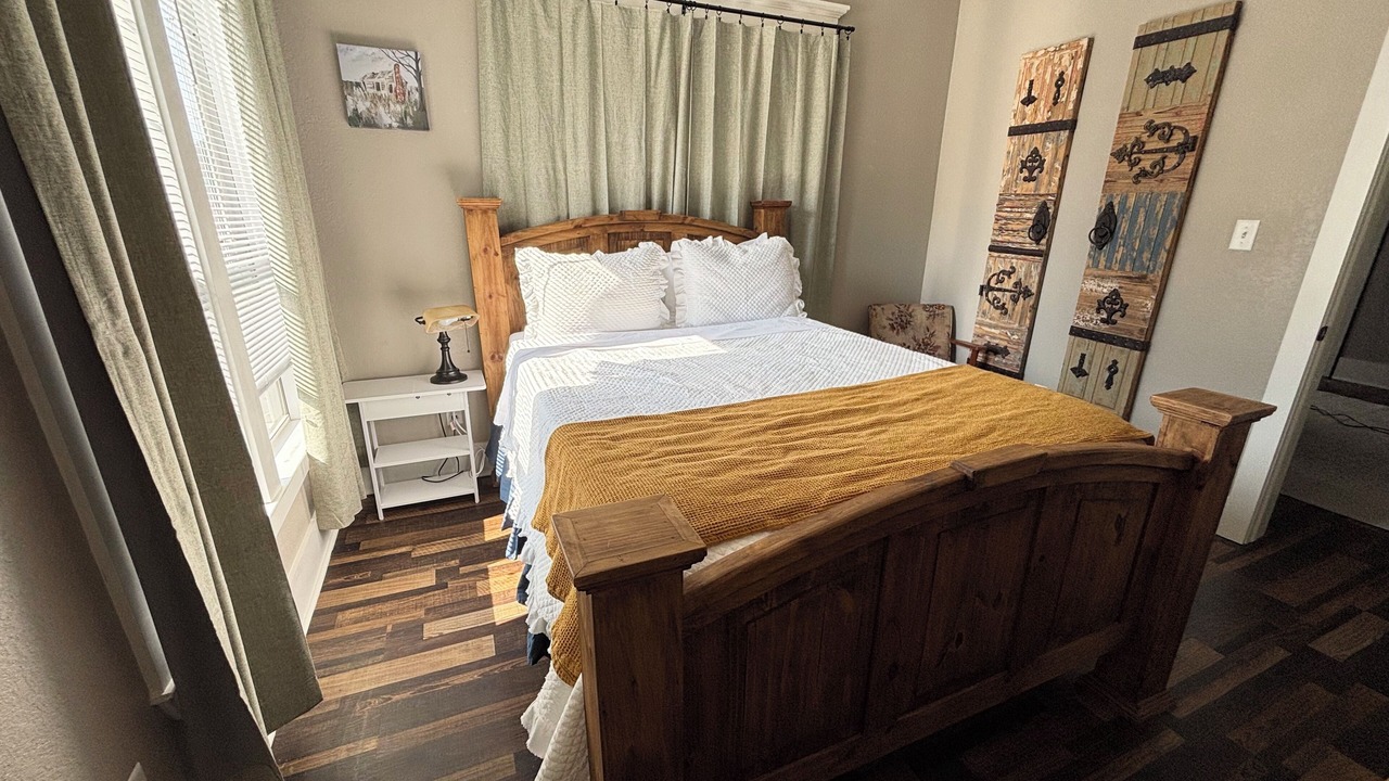 Photo of Bedroom in Mineral Wells