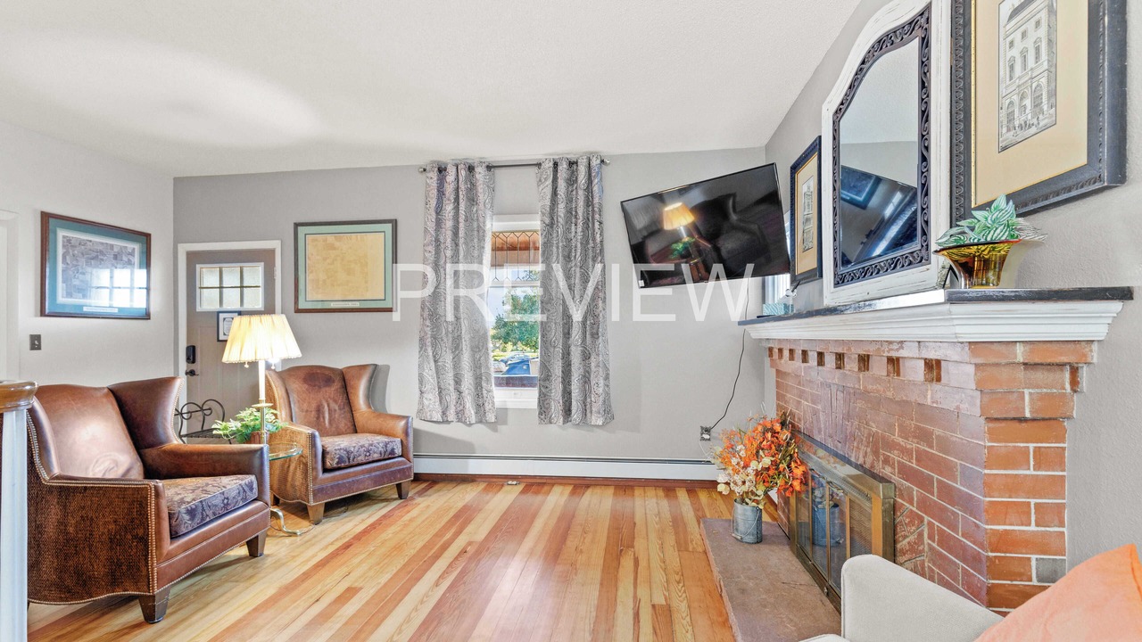 Photo of Livingroom in Johnstown