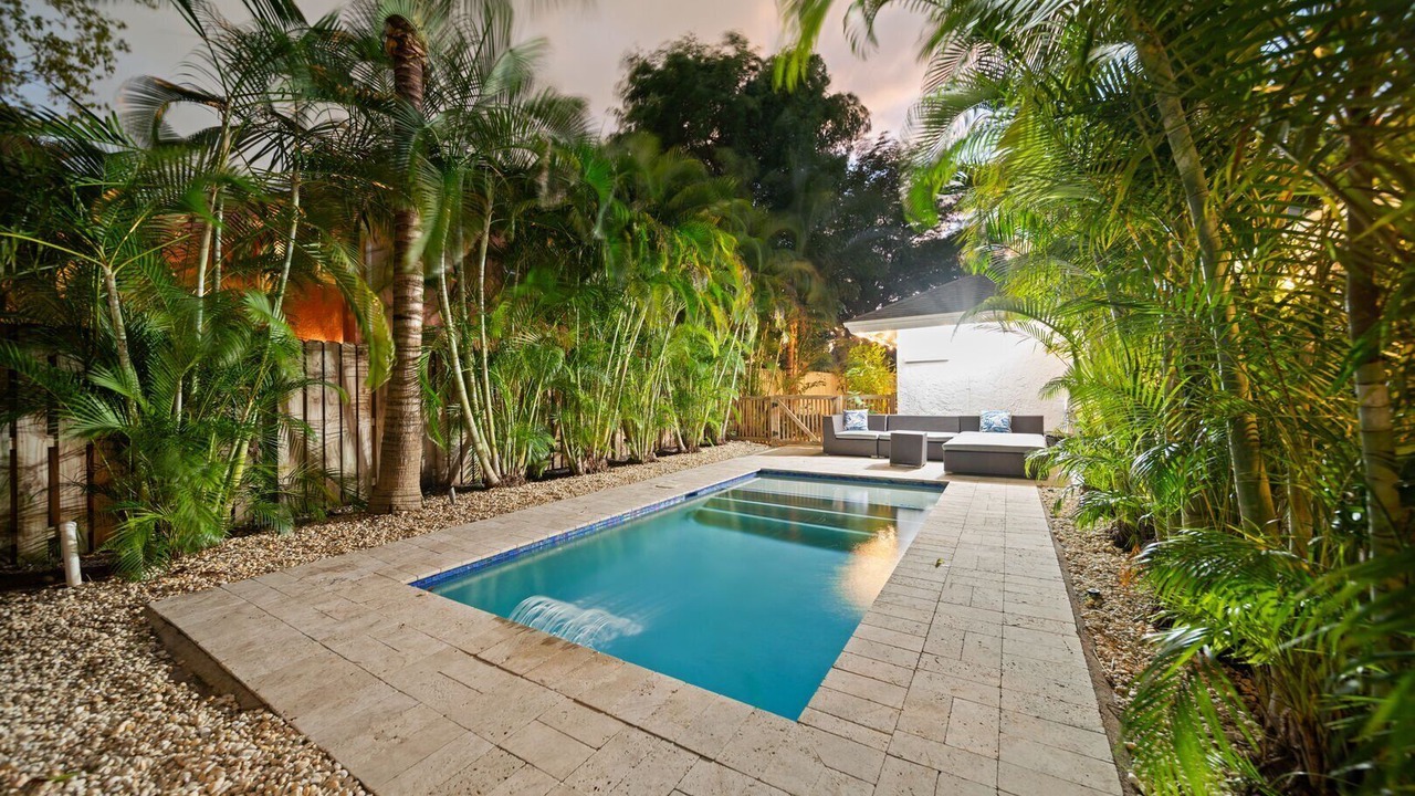 Photo of Outdoor in Tropic Isle