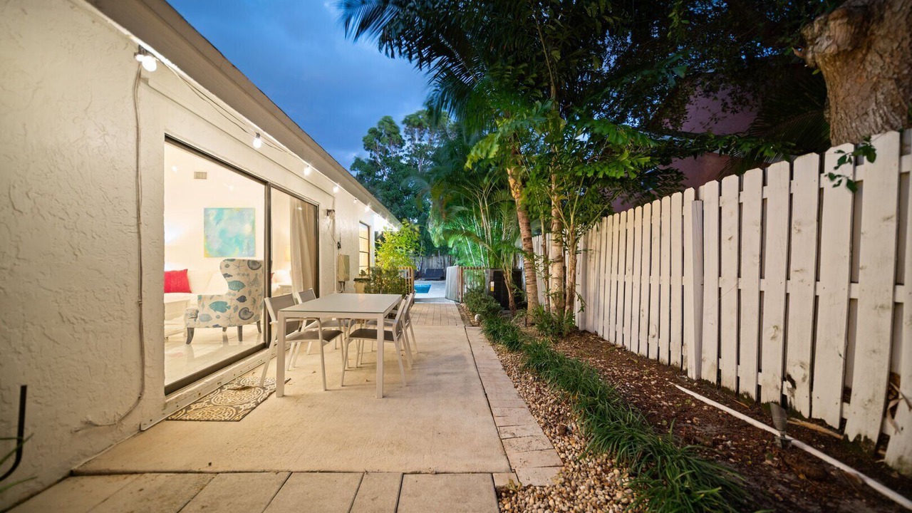 Photo of Outdoor in Tropic Isle
