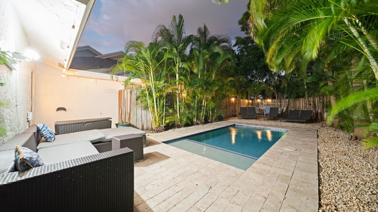 Photo of Outdoor in Tropic Isle