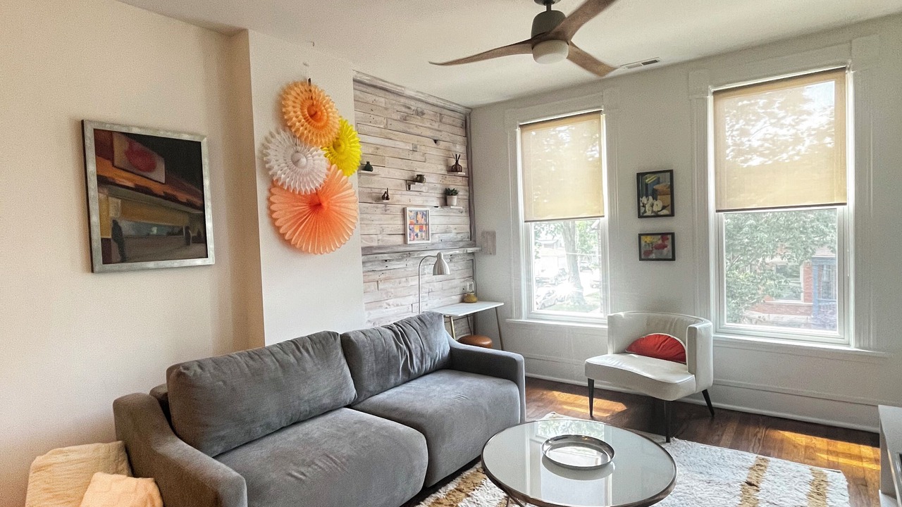 Photo of Livingroom in West Bucktown