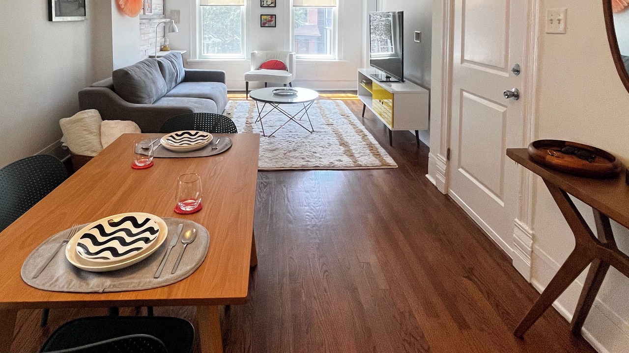 Photo of Livingroom in West Bucktown