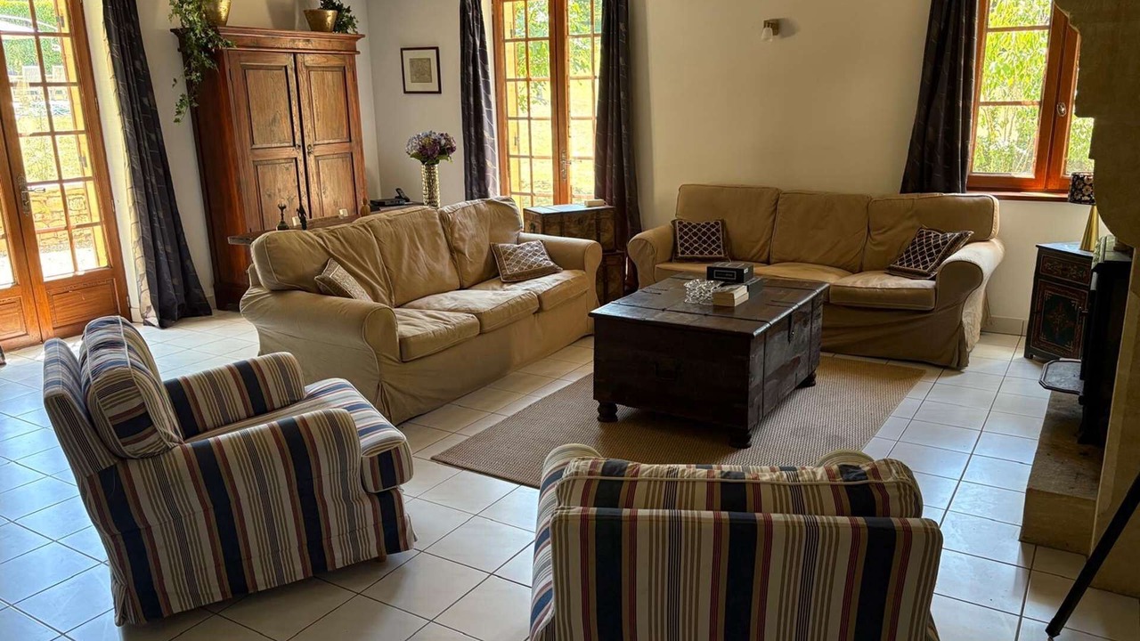 Photo of Livingroom in Saint-Chamassy