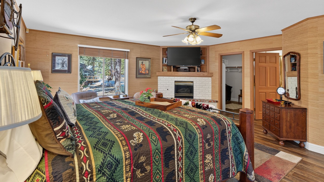 Photo of Bedroom in Tahoe Pines