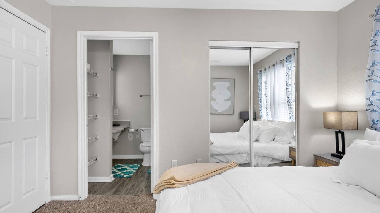 Photo of Bedroom in Pleasant Valley