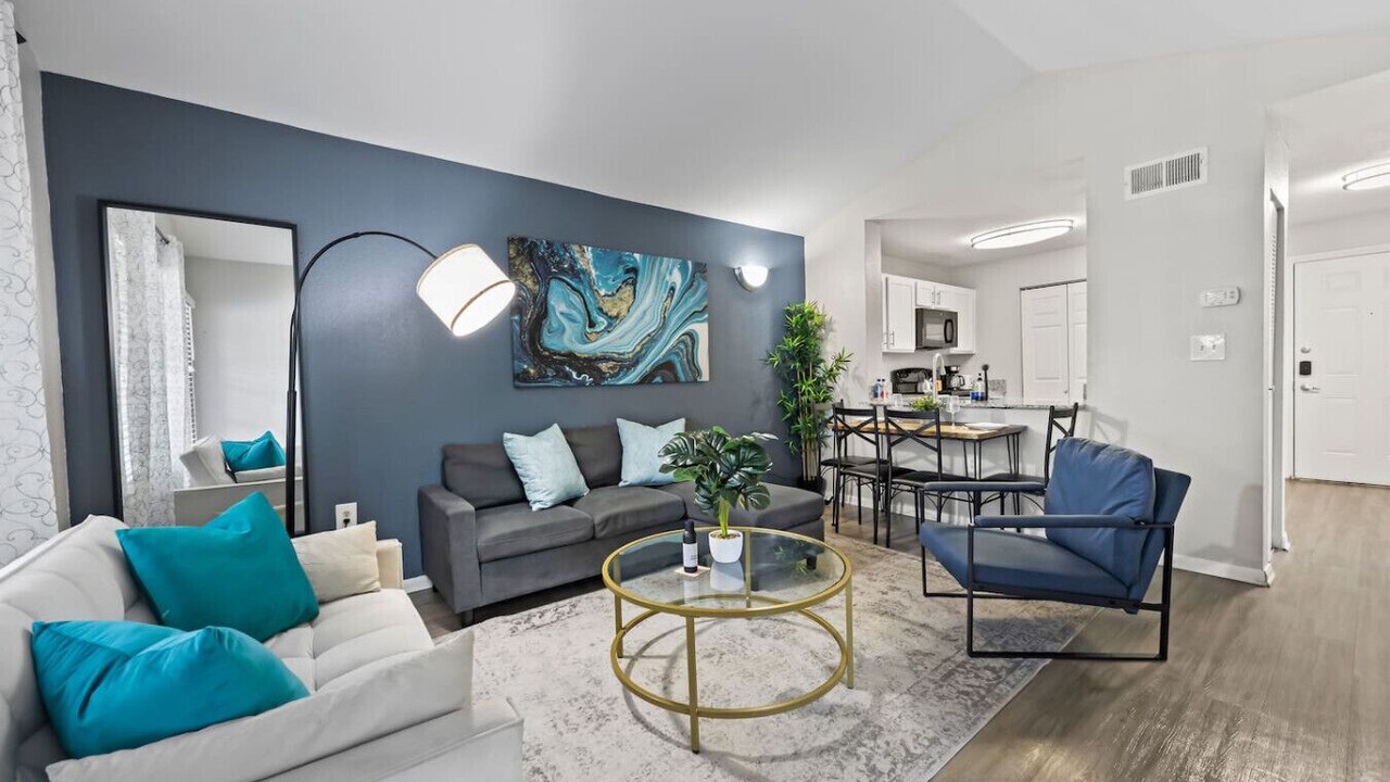 Photo of Livingroom in Pleasant Valley