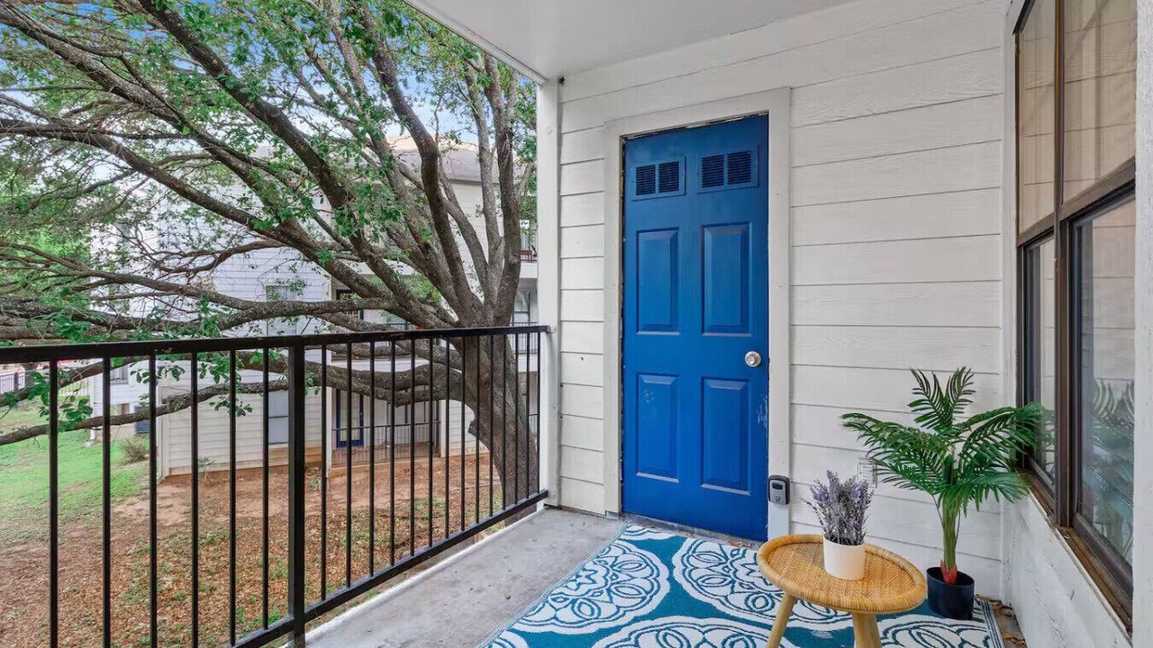 Photo of Patio Balcony in Pleasant Valley