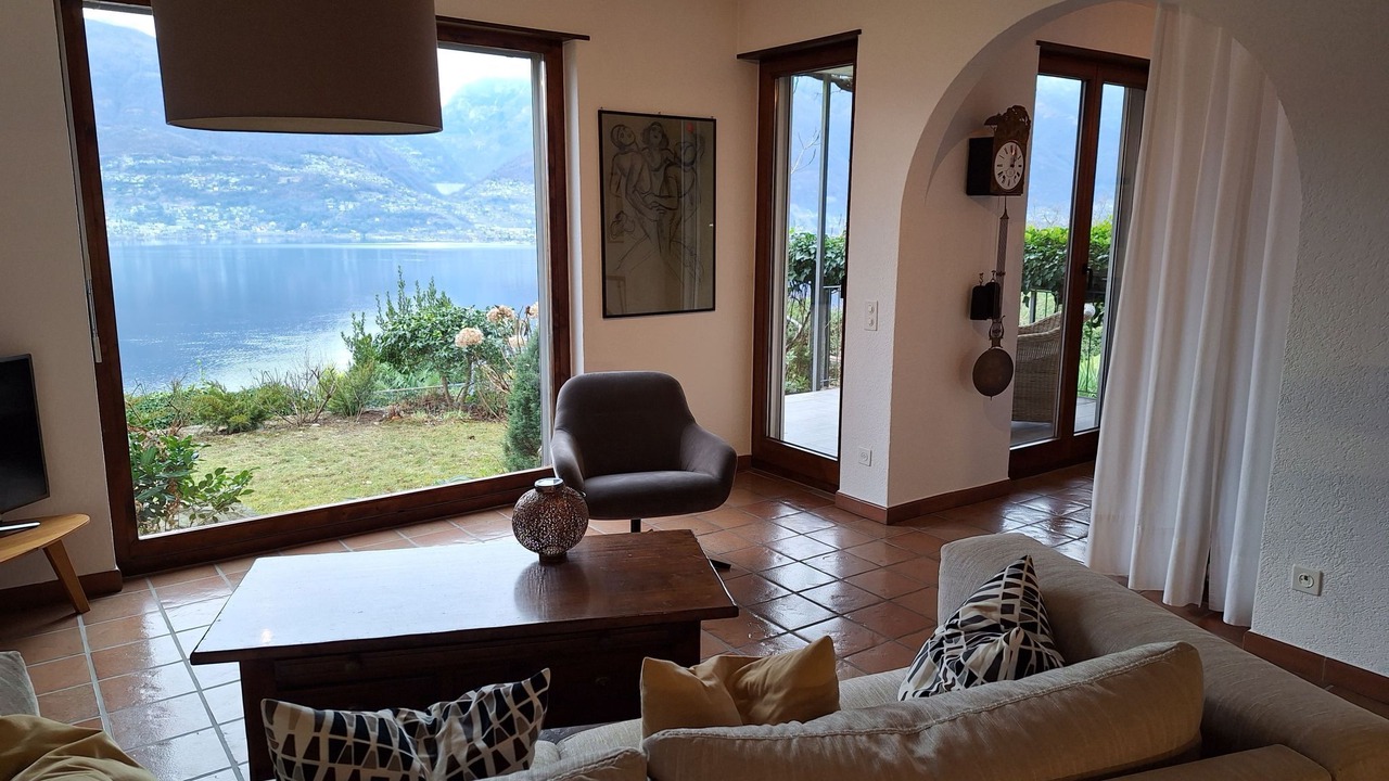 Photo of Livingroom in Gambarogno
