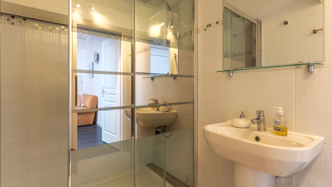 Photo of Bathroom in Herepian