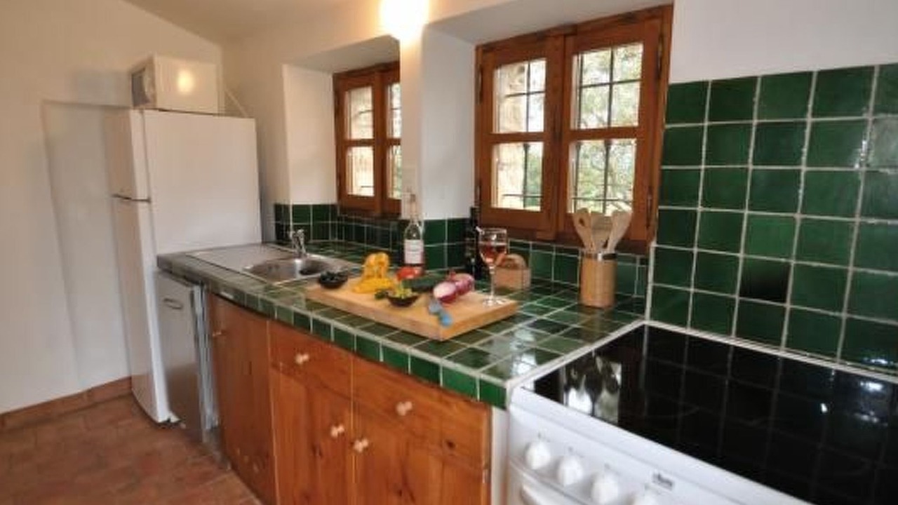 Photo of Kitchen in Puymeras