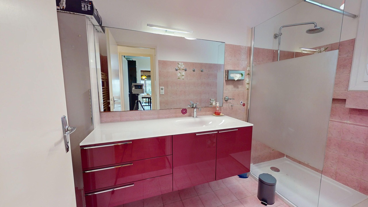 Photo of Bathroom in Saint-Gilles-Croix-de-Vie