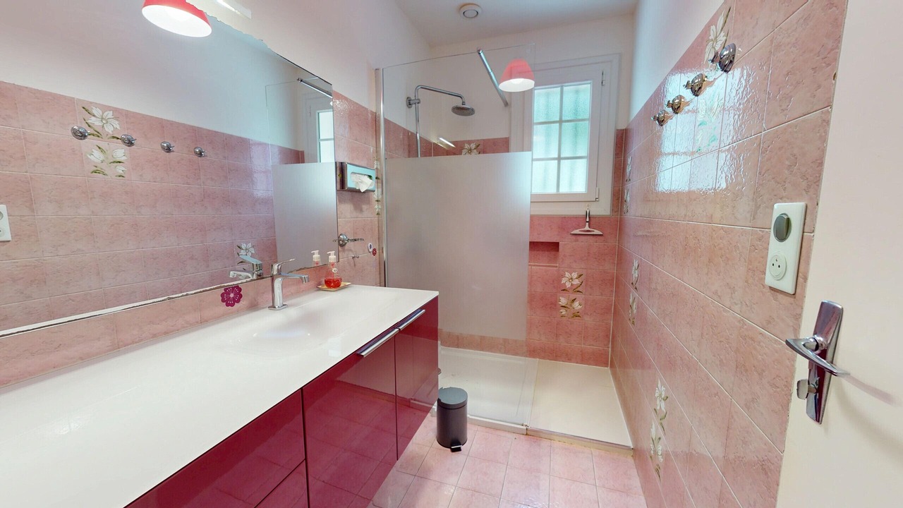 Photo of Bathroom in Saint-Gilles-Croix-de-Vie