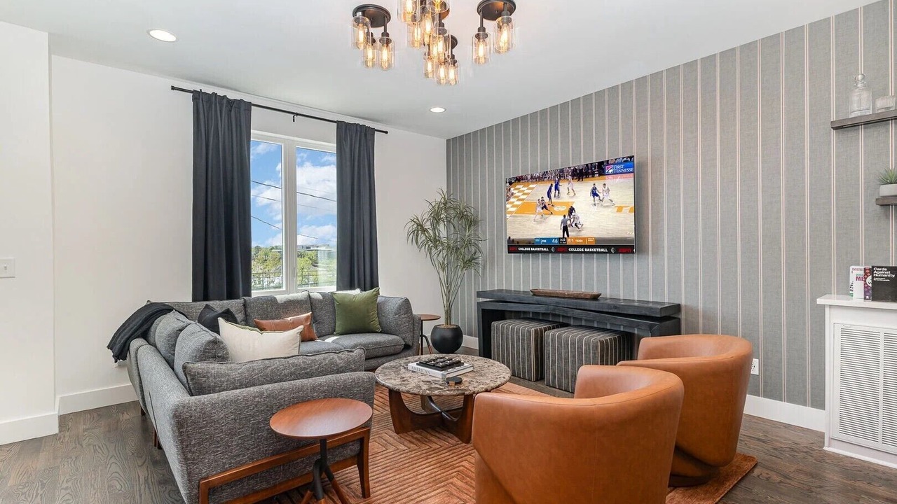 Photo of Livingroom in Katie Hill Neighborhood