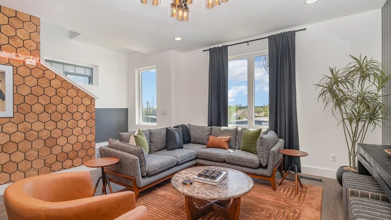 Photo of Livingroom in Katie Hill Neighborhood