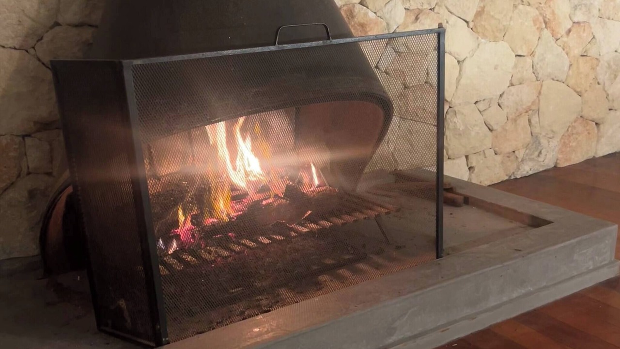 Photo of Livingroom in Lower Beechmont