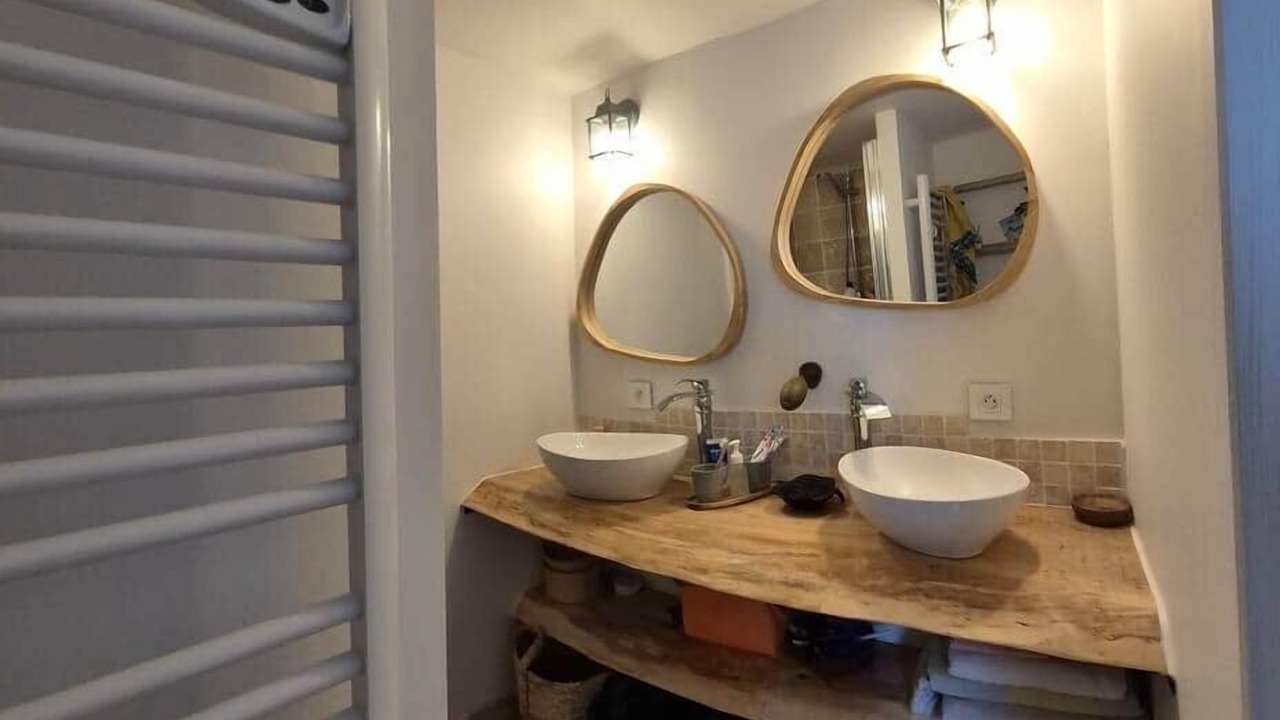 Photo of Bathroom in Saint-Michel-en-l'Herm
