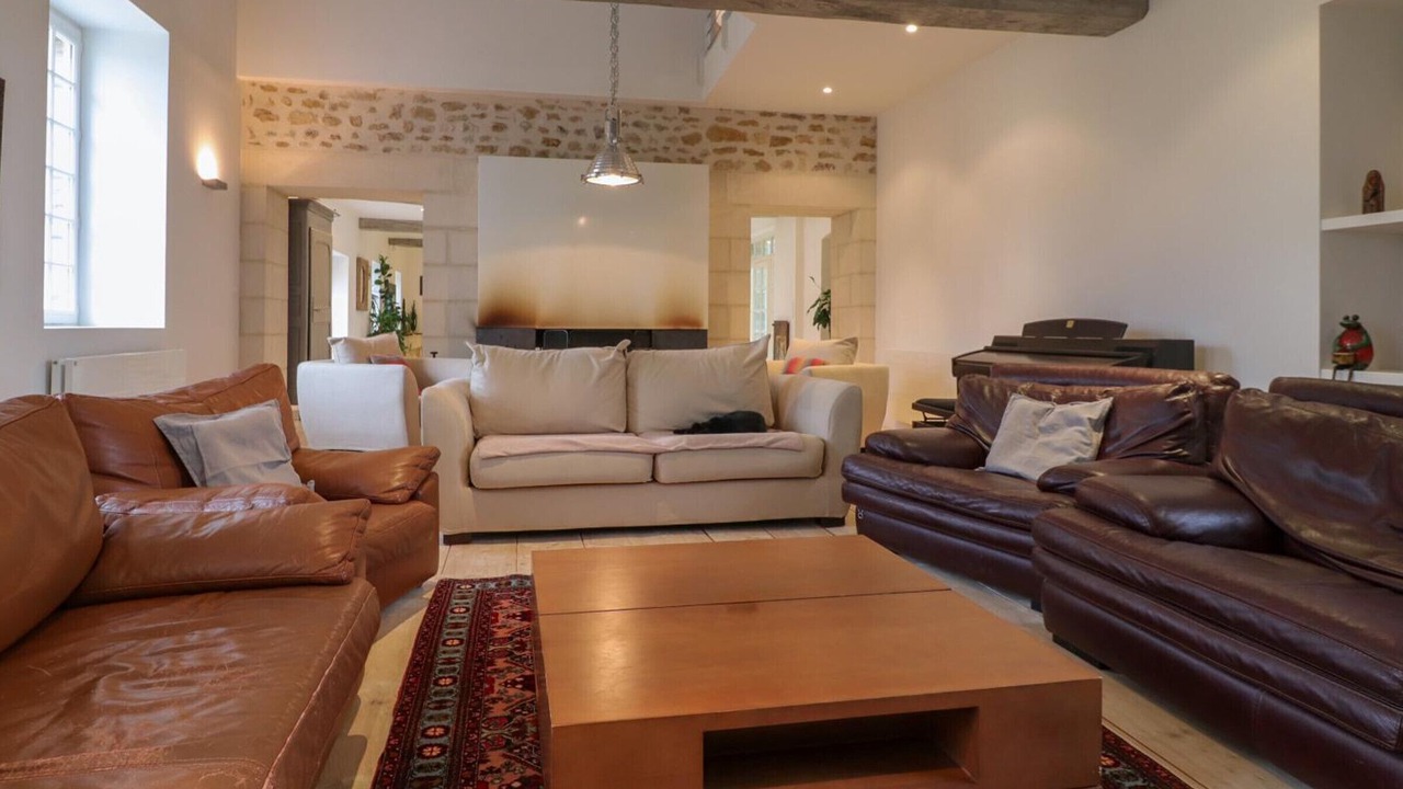 Photo of Livingroom in Courgeout