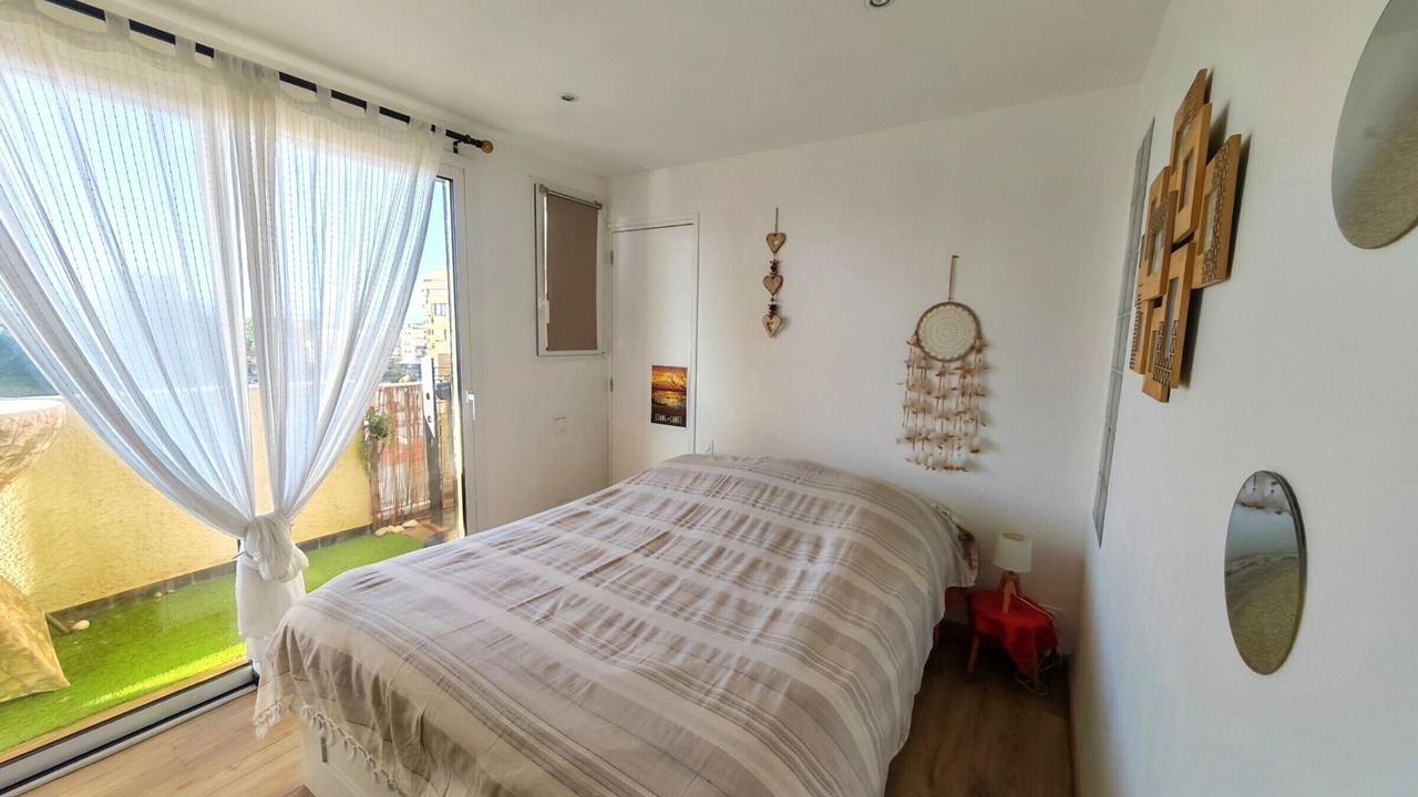 Photo of Bedroom in Le Port