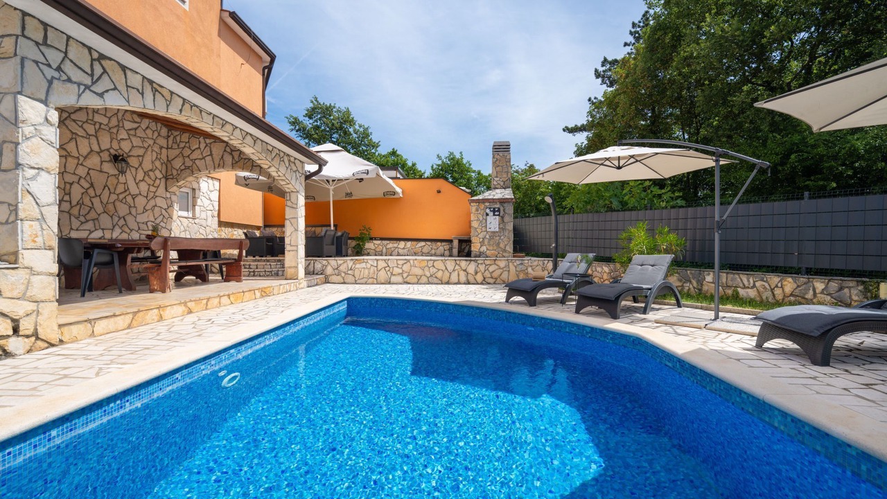 Photo of Outdoor in Vinez