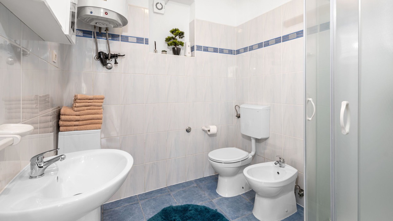 Photo of Bathroom in Vinez