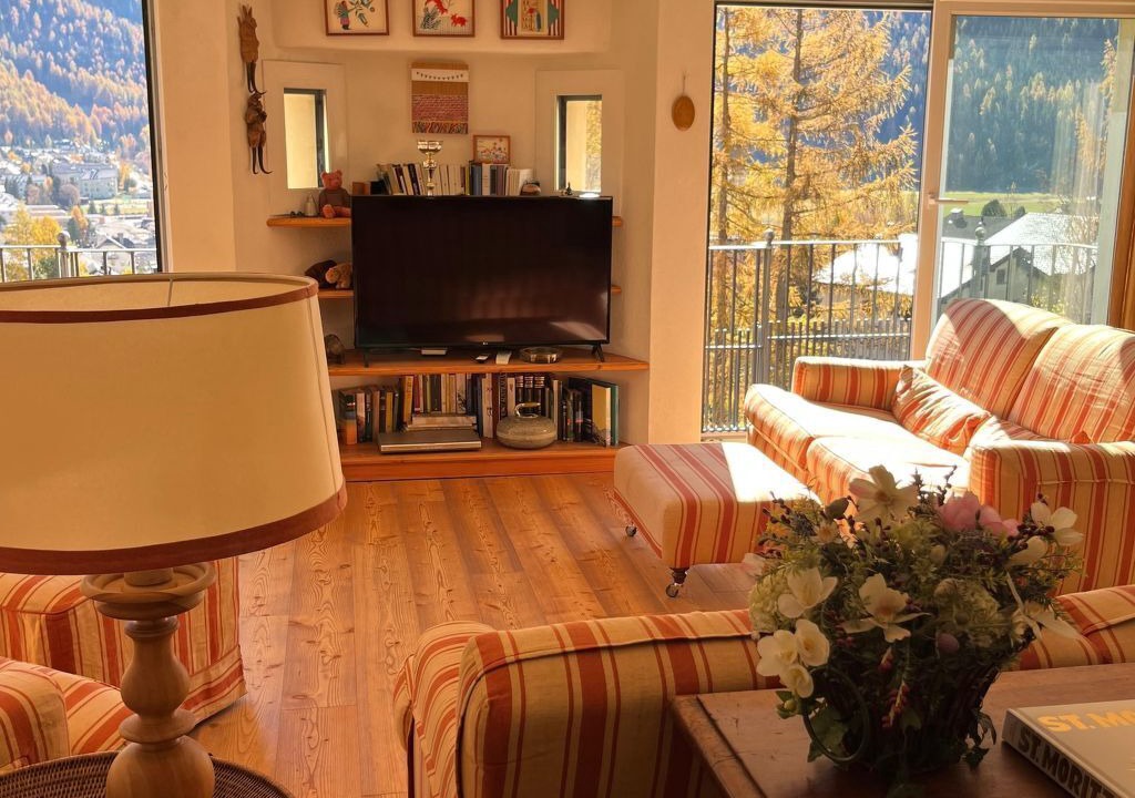 Photo of Livingroom in La Punt-Chamues-ch