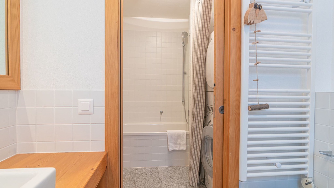Photo of Bathroom in Maloja